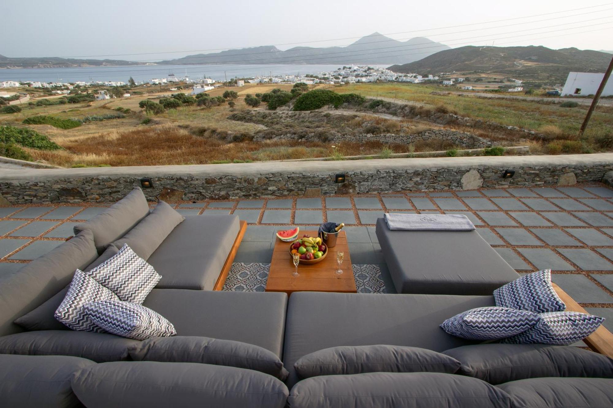 Osmio Luxury Residence Adamantas  Esterno foto
