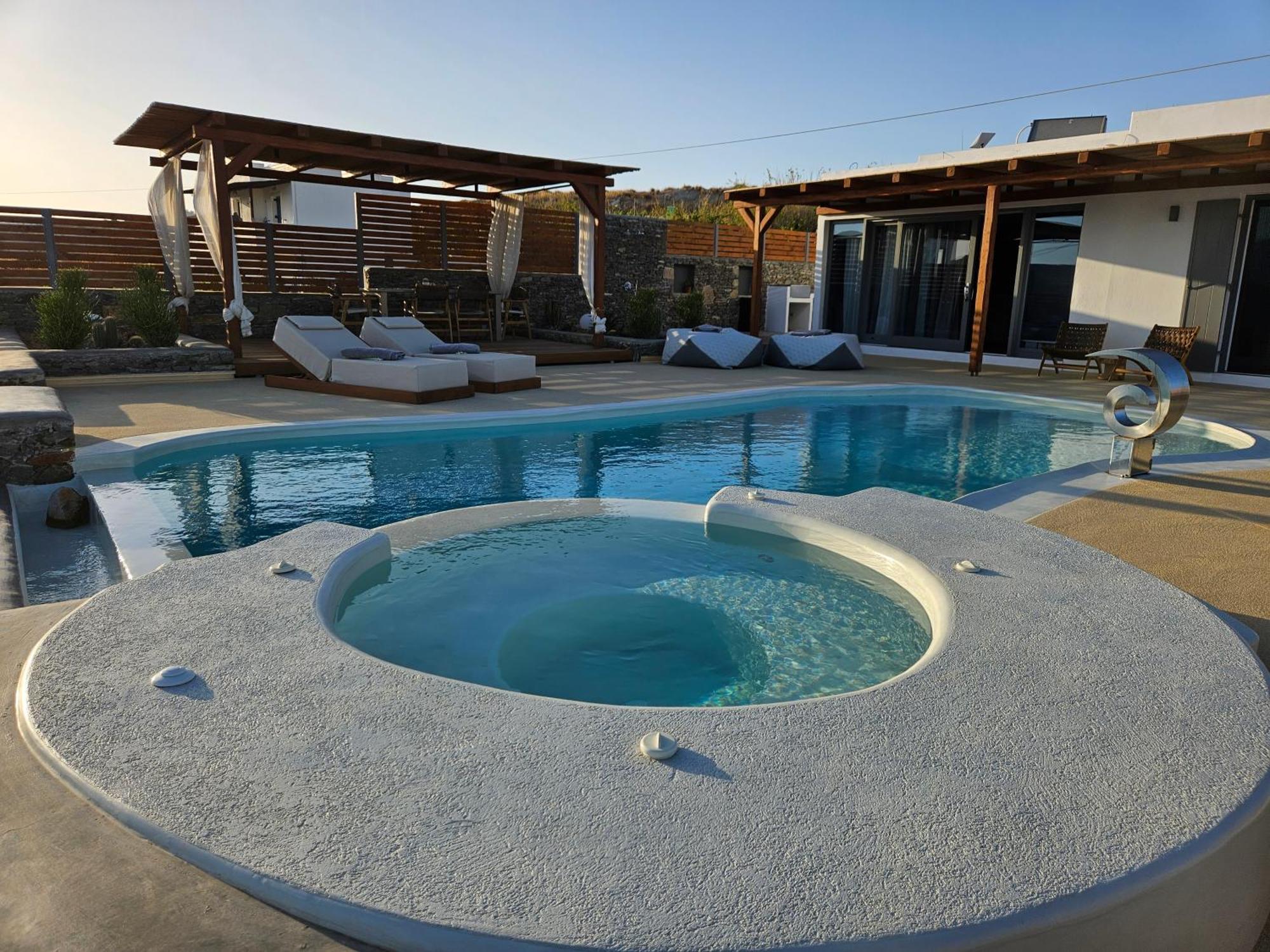 Osmio Luxury Residence Adamantas  Esterno foto